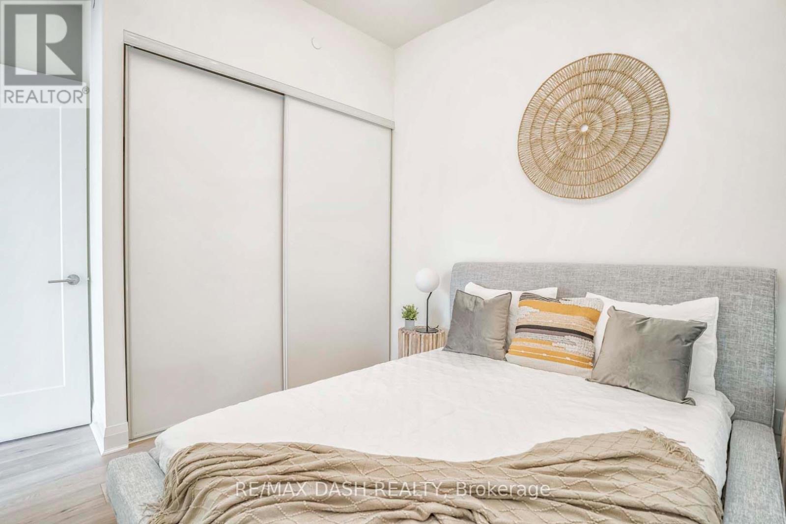 205 - 151 Avenue Road, Toronto, Ontario  M5R 2H7 - Photo 25 - C12937162