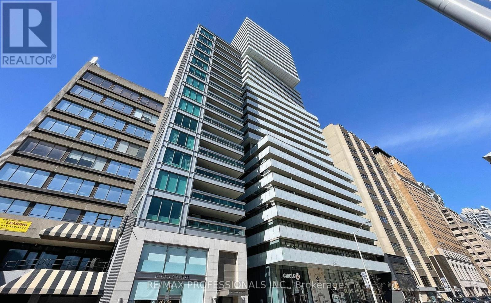 1604 - 200 Bloor Street W, Toronto, Ontario  M5S 1T8 - Photo 2 - C12937210
