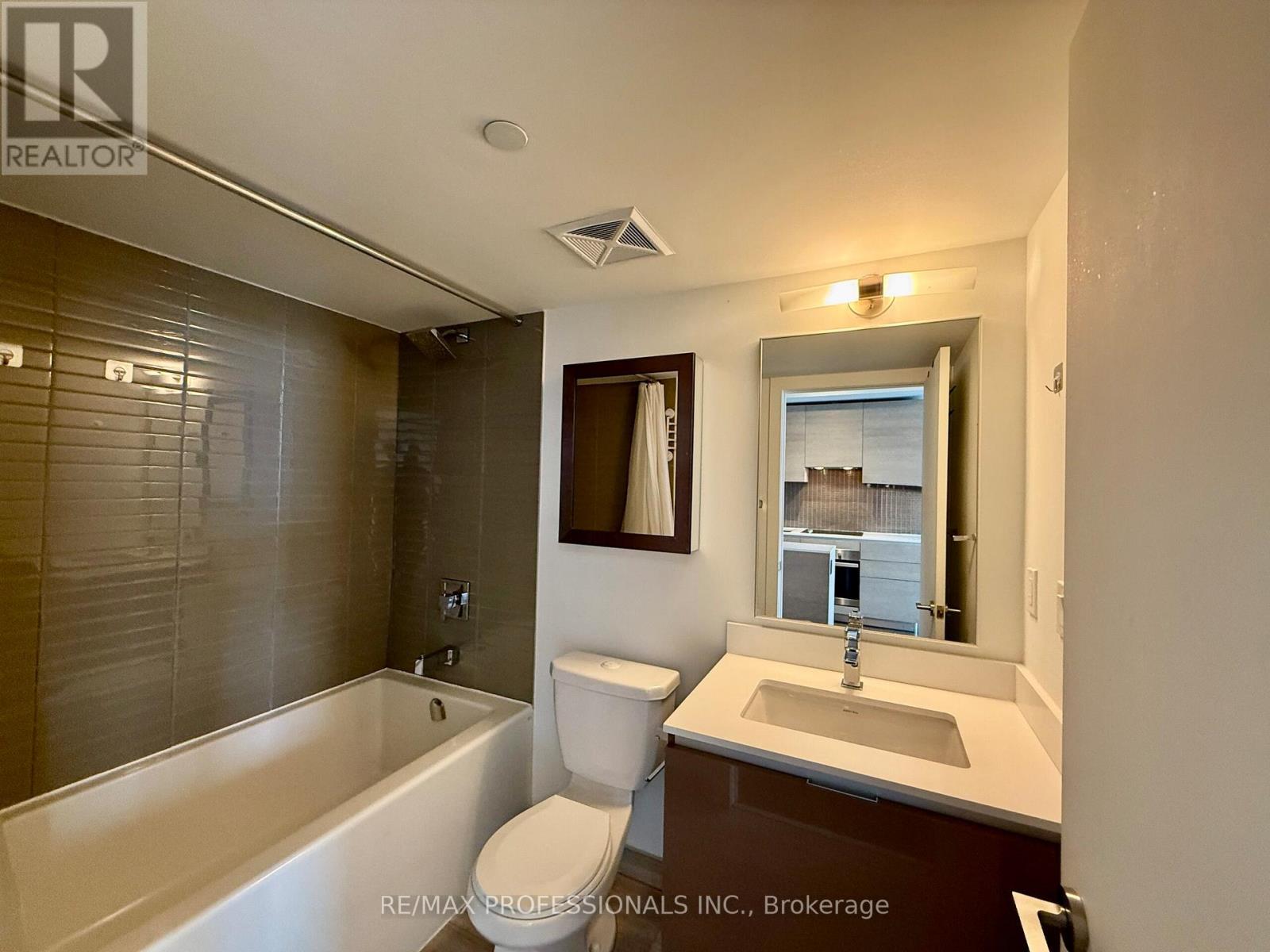 1604 - 200 Bloor Street W, Toronto, Ontario  M5S 1T8 - Photo 21 - C12937210