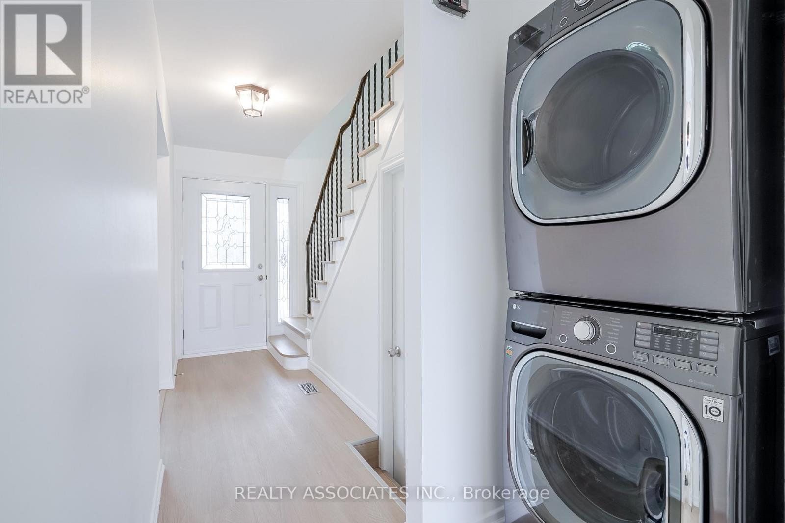 358 Lawson Road, Toronto, Ontario  M1C 2J9 - Photo 6 - E12691352