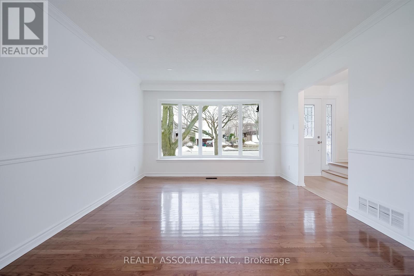 358 Lawson Road, Toronto, Ontario  M1C 2J9 - Photo 7 - E12691352