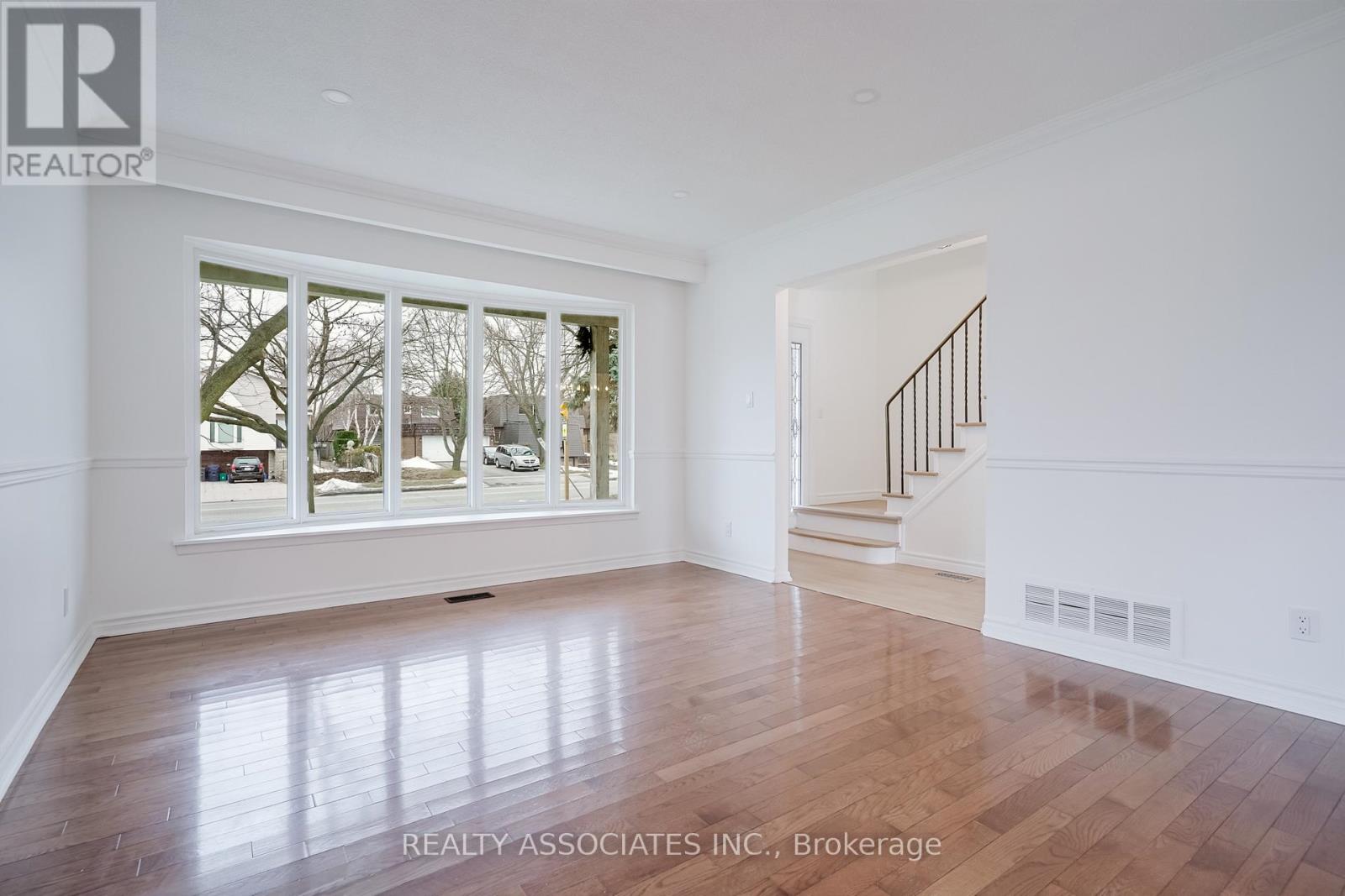 358 Lawson Road, Toronto, Ontario  M1C 2J9 - Photo 9 - E12691352