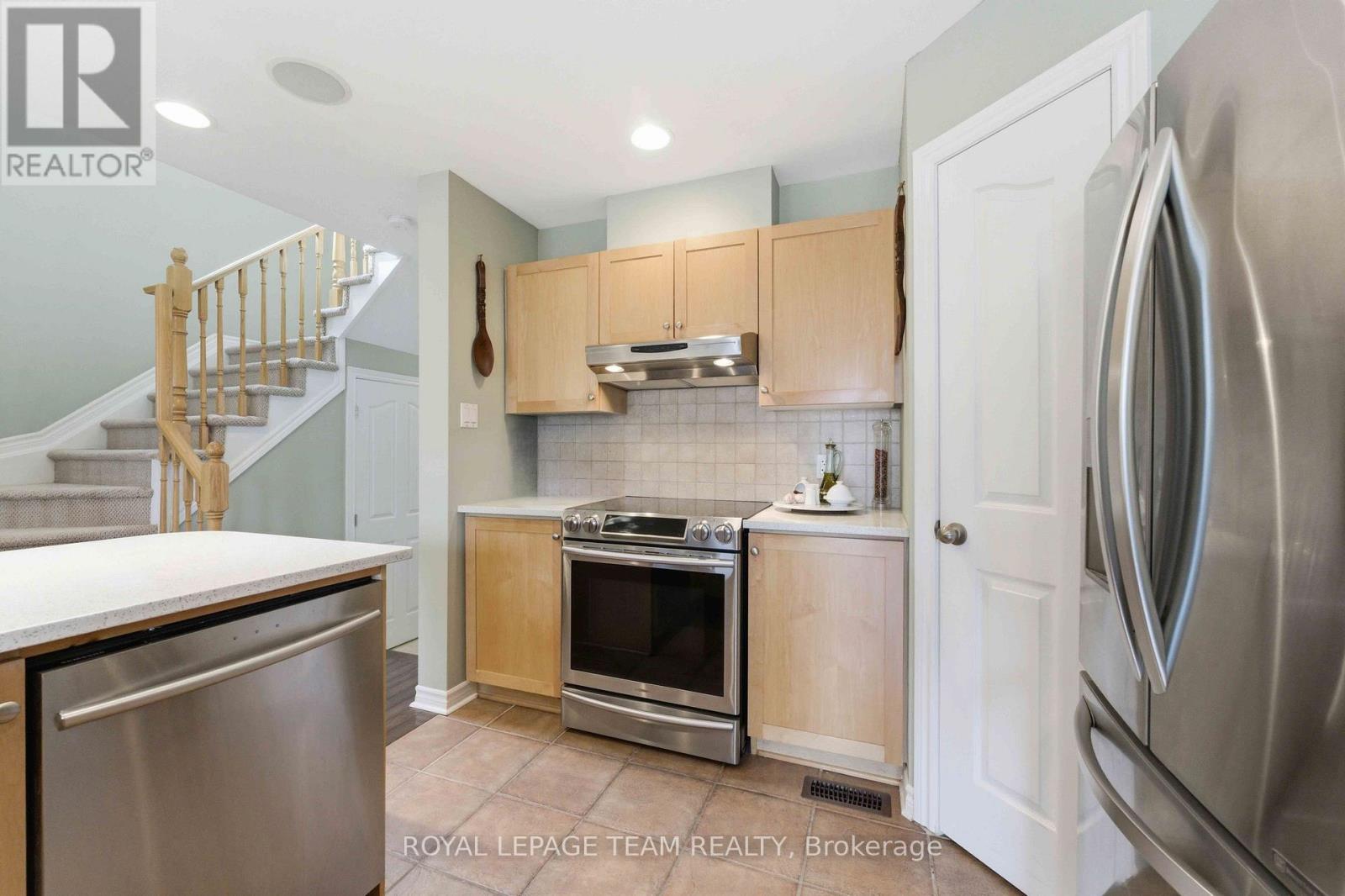 308 Grey Seal Circle, Ottawa, Ontario  K1V 2H3 - Photo 11 - X12937180