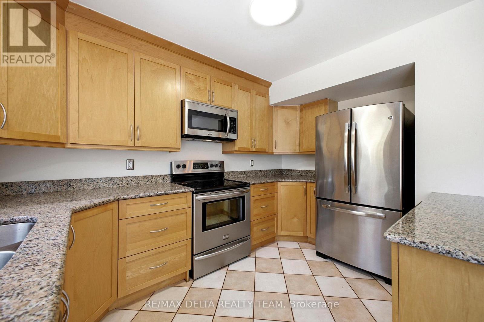 609 Wilkie Drive, Ottawa, Ontario  K4A 1P9 - Photo 7 - X12937194