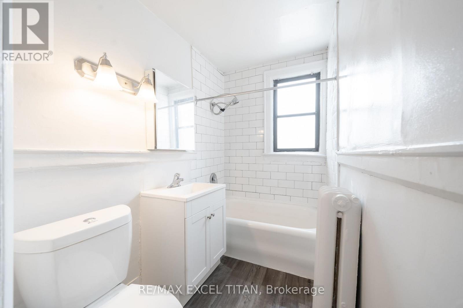 16 - 2 Kingston Road, Toronto, Ontario  M4L 1S4 - Photo 8 - E12937178