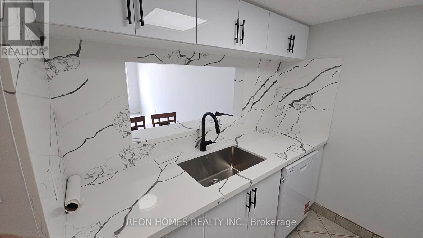 212 - 150 Alton Towers Circle, Toronto (Milliken), Ontario  M1V 4X7 - Photo 10 - E12937188