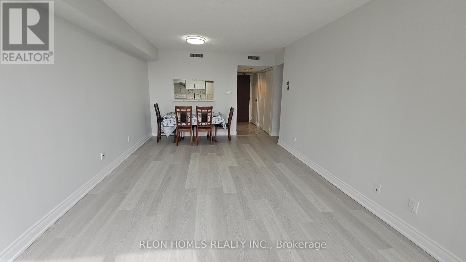 212 - 150 Alton Towers Circle, Toronto (Milliken), Ontario  M1V 4X7 - Photo 13 - E12937188