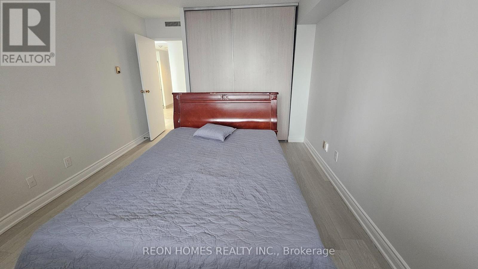 212 - 150 Alton Towers Circle, Toronto (Milliken), Ontario  M1V 4X7 - Photo 14 - E12937188