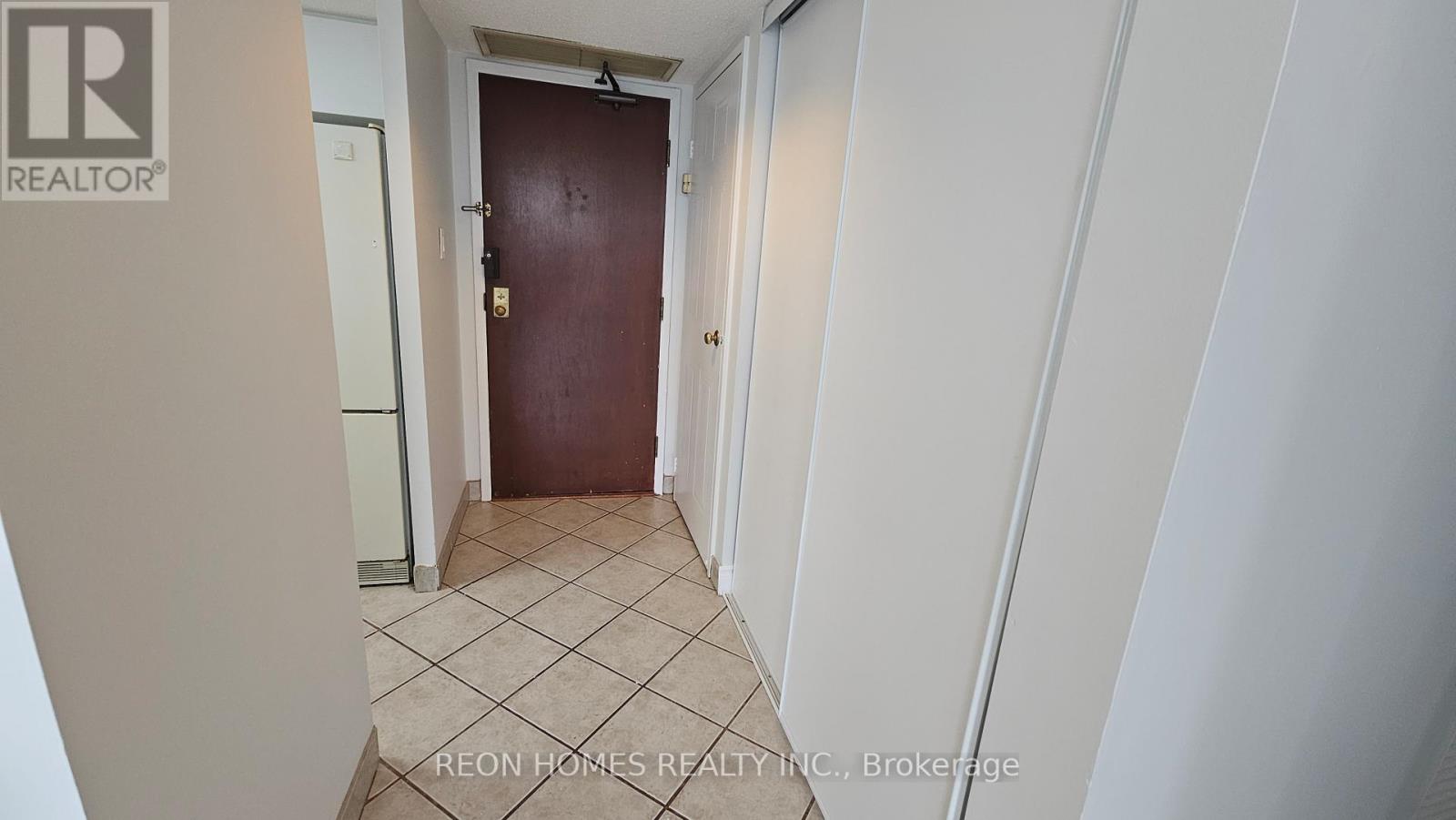 212 - 150 Alton Towers Circle, Toronto (Milliken), Ontario  M1V 4X7 - Photo 7 - E12937188