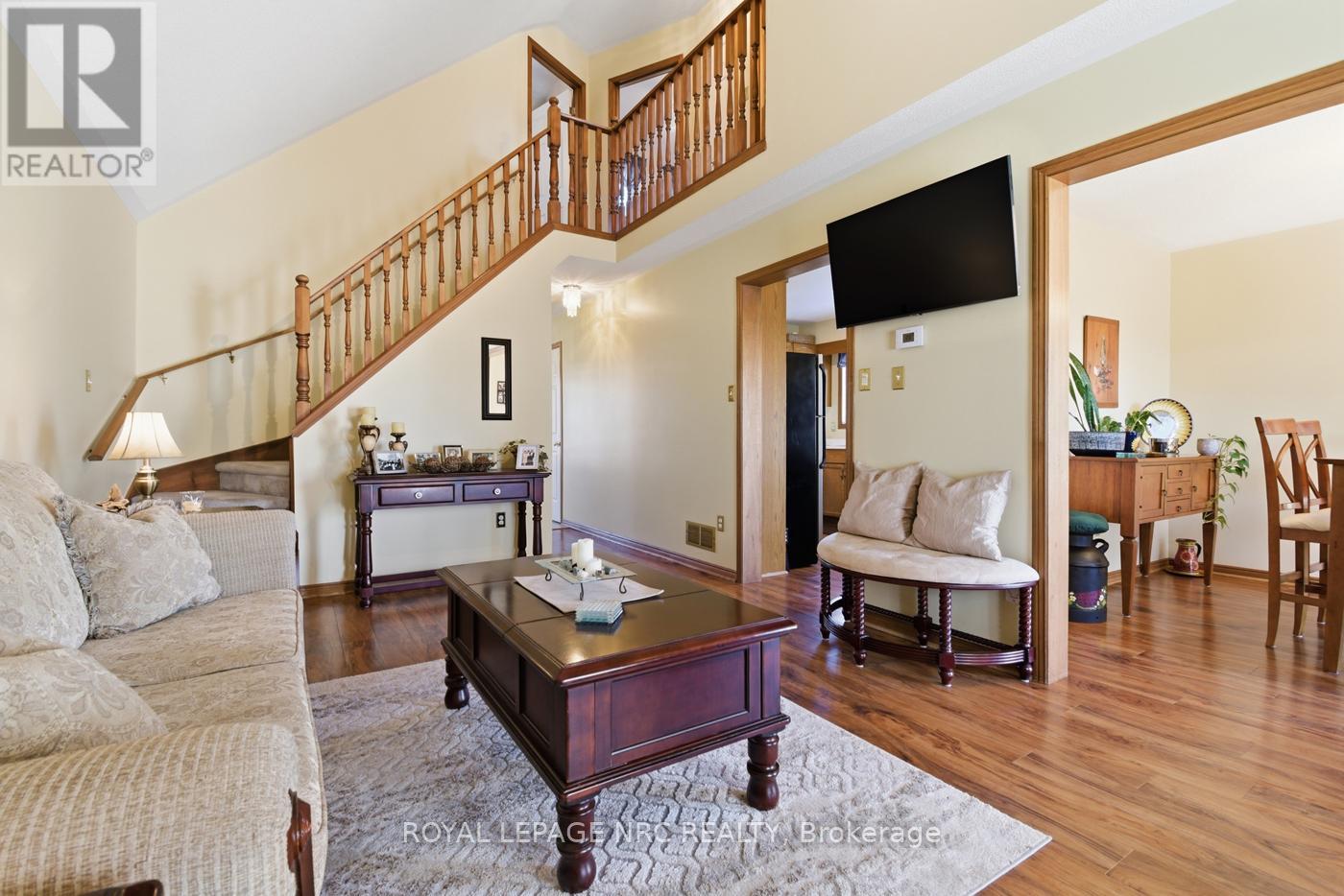 4393 Tamarac Avenue, Lincoln, Ontario  L0R 1B8 - Photo 12 - X12937114