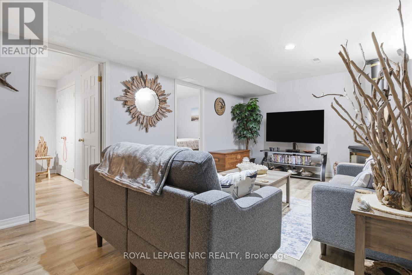 4393 Tamarac Avenue, Lincoln, Ontario  L0R 1B8 - Photo 24 - X12937114