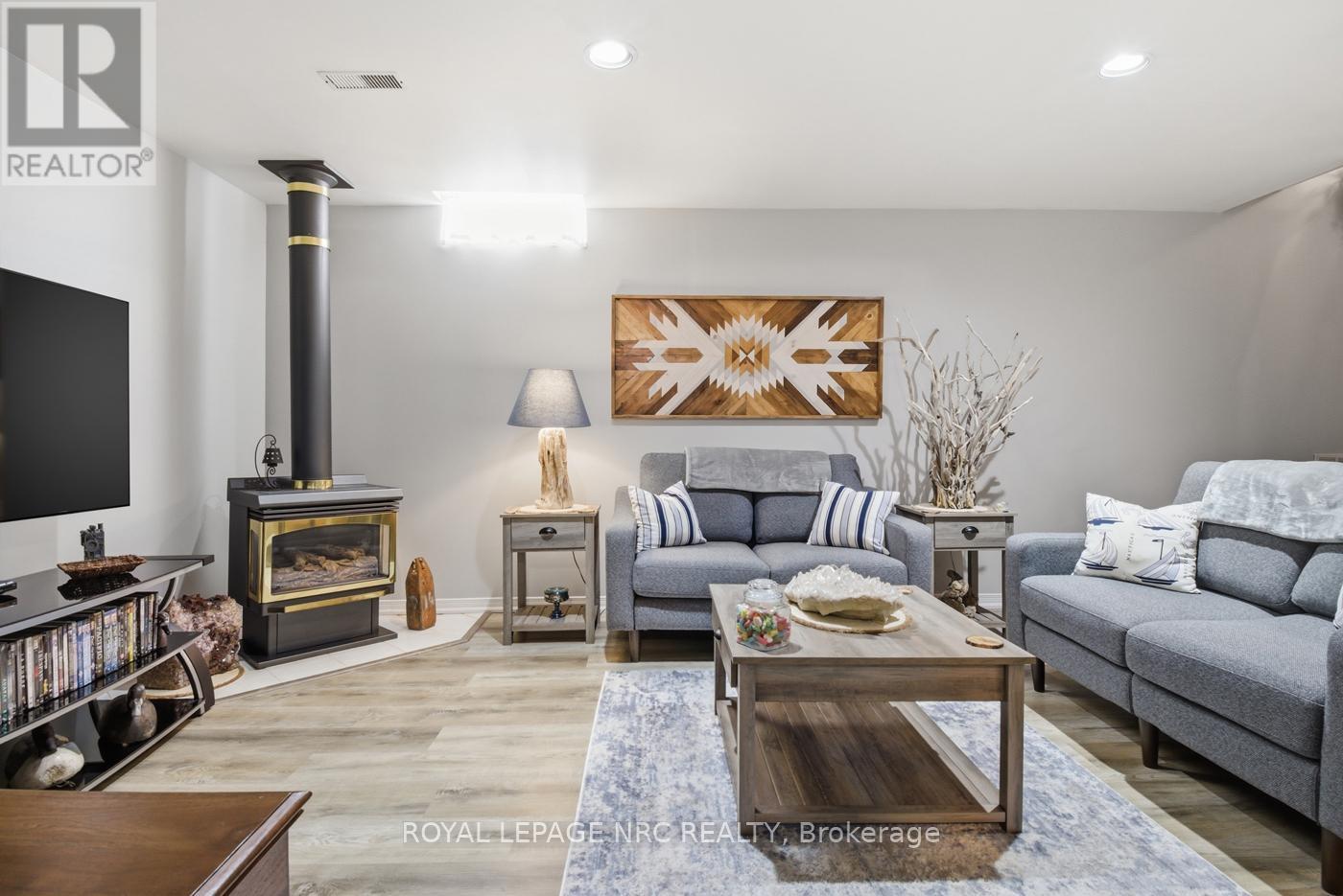 4393 Tamarac Avenue, Lincoln, Ontario  L0R 1B8 - Photo 25 - X12937114