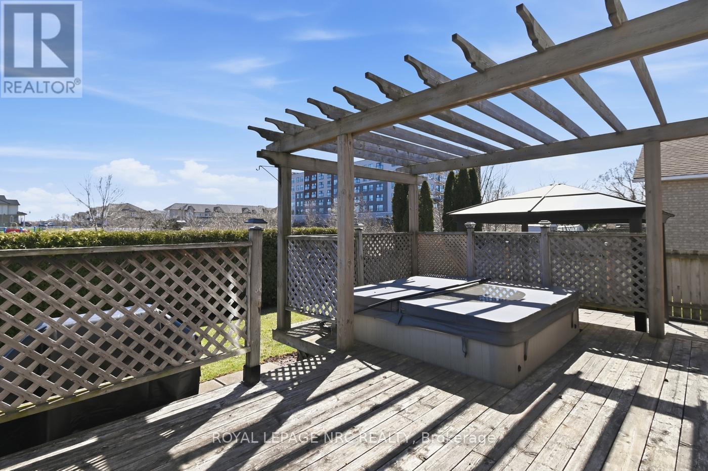 4393 Tamarac Avenue, Lincoln, Ontario  L0R 1B8 - Photo 35 - X12937114