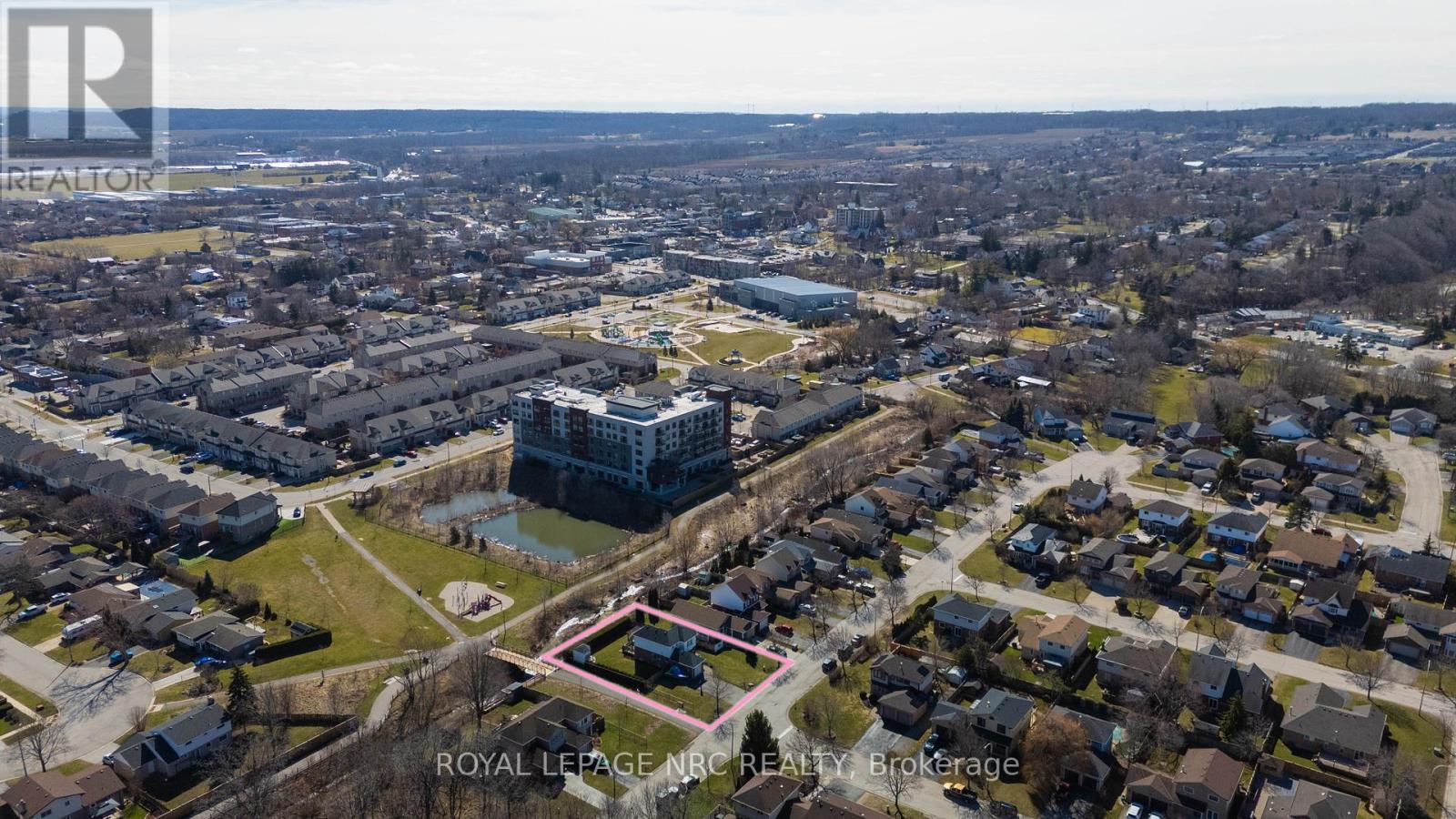 4393 Tamarac Avenue, Lincoln, Ontario  L0R 1B8 - Photo 44 - X12937114