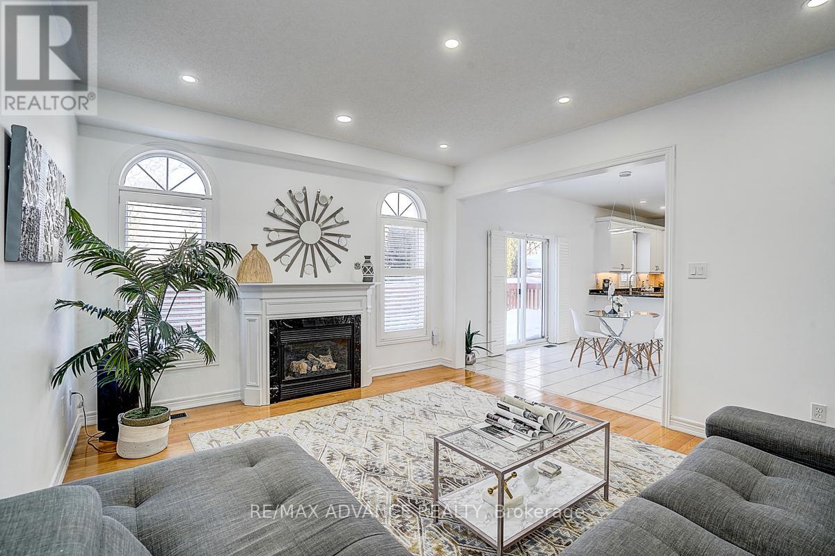 16 St Etienne Drive, Vaughan, Ontario  L4H 2X4 - Photo 22 - N12937124