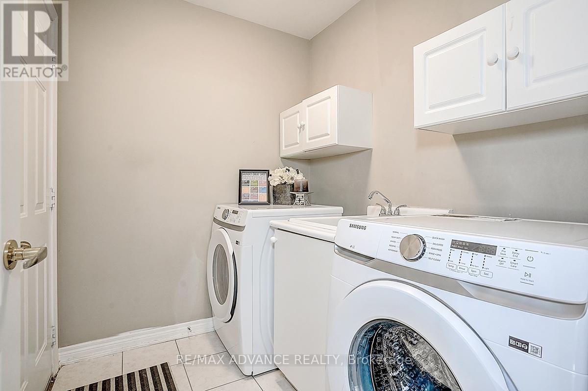 16 St Etienne Drive, Vaughan, Ontario  L4H 2X4 - Photo 27 - N12937124