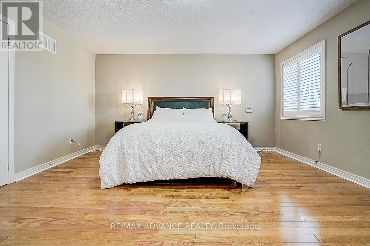 16 St Etienne Drive, Vaughan, Ontario  L4H 2X4 - Photo 36 - N12937124