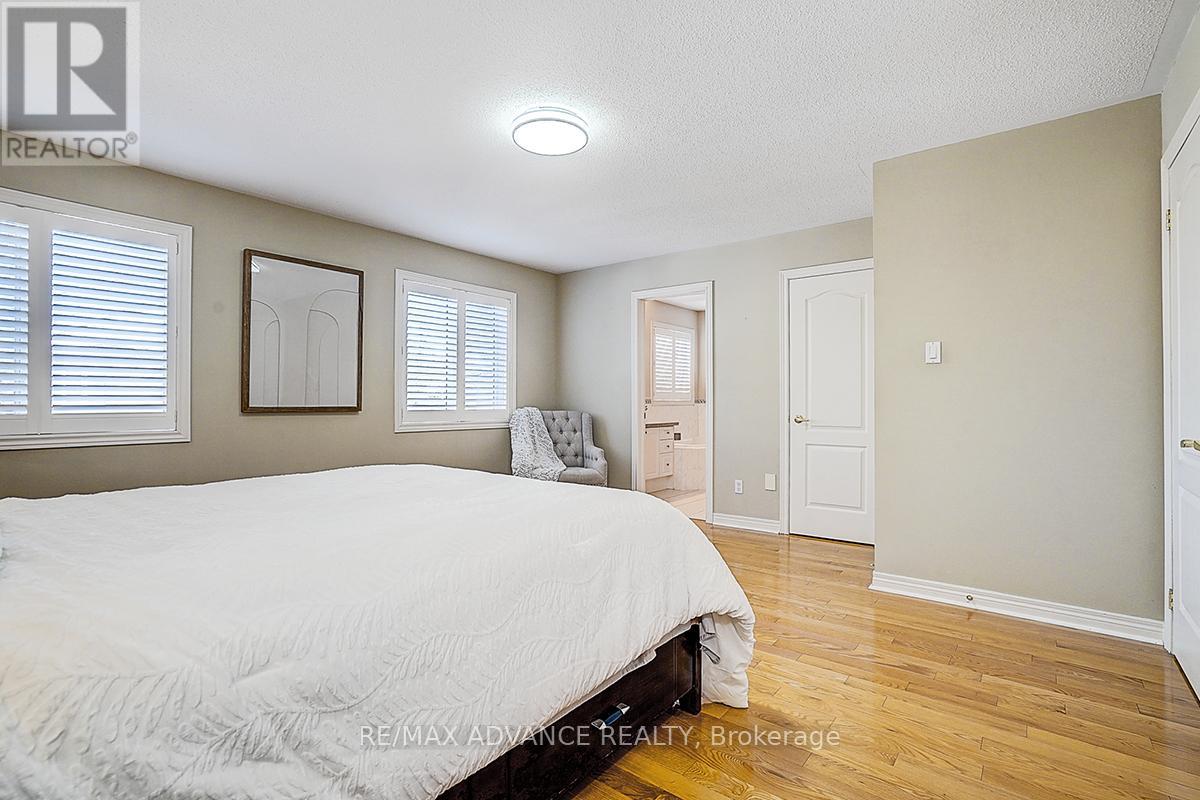 16 St Etienne Drive, Vaughan, Ontario  L4H 2X4 - Photo 37 - N12937124