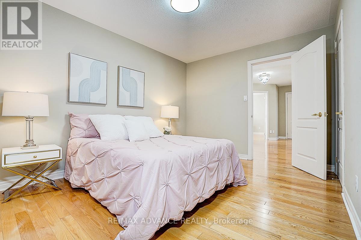 16 St Etienne Drive, Vaughan, Ontario  L4H 2X4 - Photo 43 - N12937124