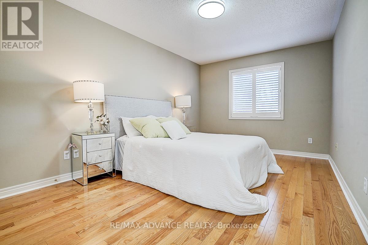 16 St Etienne Drive, Vaughan, Ontario  L4H 2X4 - Photo 44 - N12937124