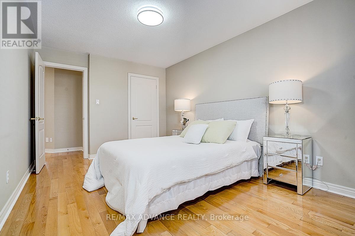 16 St Etienne Drive, Vaughan, Ontario  L4H 2X4 - Photo 45 - N12937124