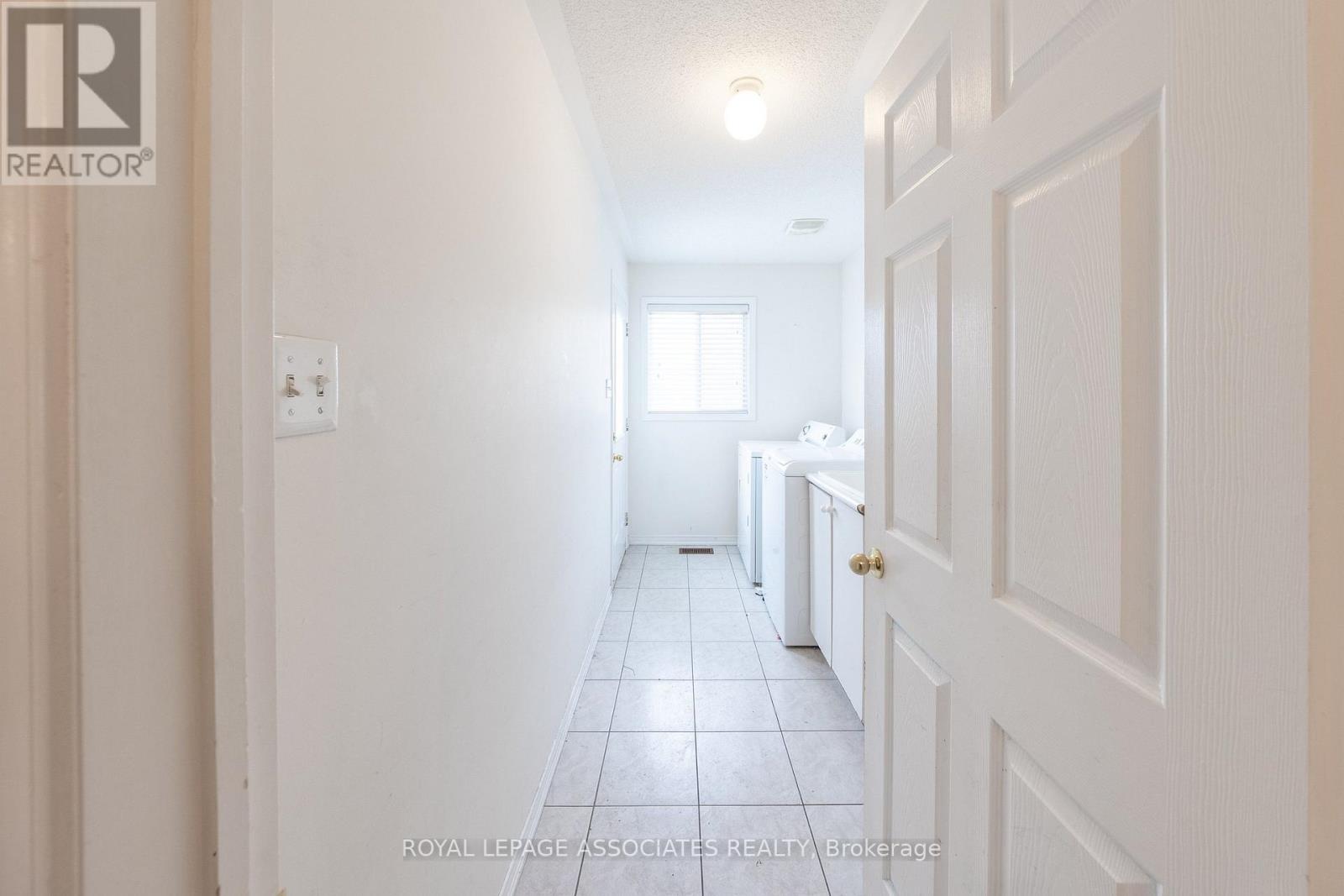 77 Andriana Crescent, Markham (Box Grove), Ontario  L6B 0C7 - Photo 12 - N12937142