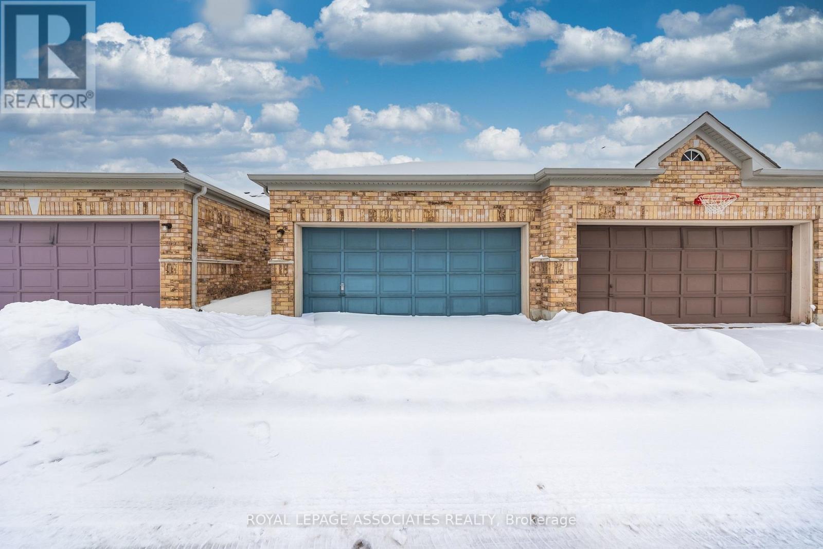 77 Andriana Crescent, Markham (Box Grove), Ontario  L6B 0C7 - Photo 29 - N12937142