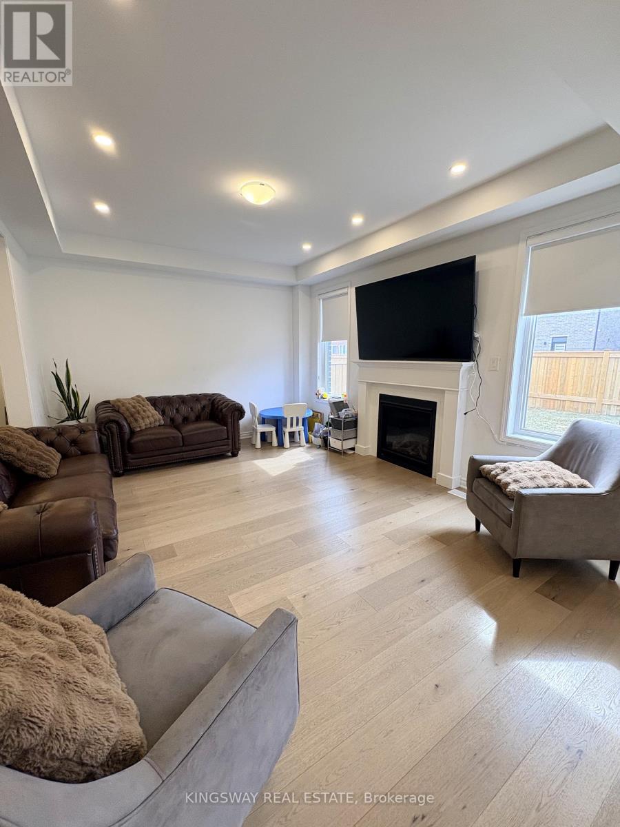 719 Lamb Street, Innisfil, Ontario  L9S 3G5 - Photo 12 - N12937184