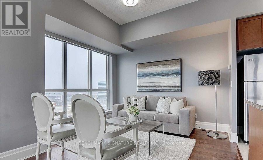 901 - 1 Upper Duke Crescent, Markham (Unionville), Ontario  L6G 0B6 - Photo 11 - N12937192