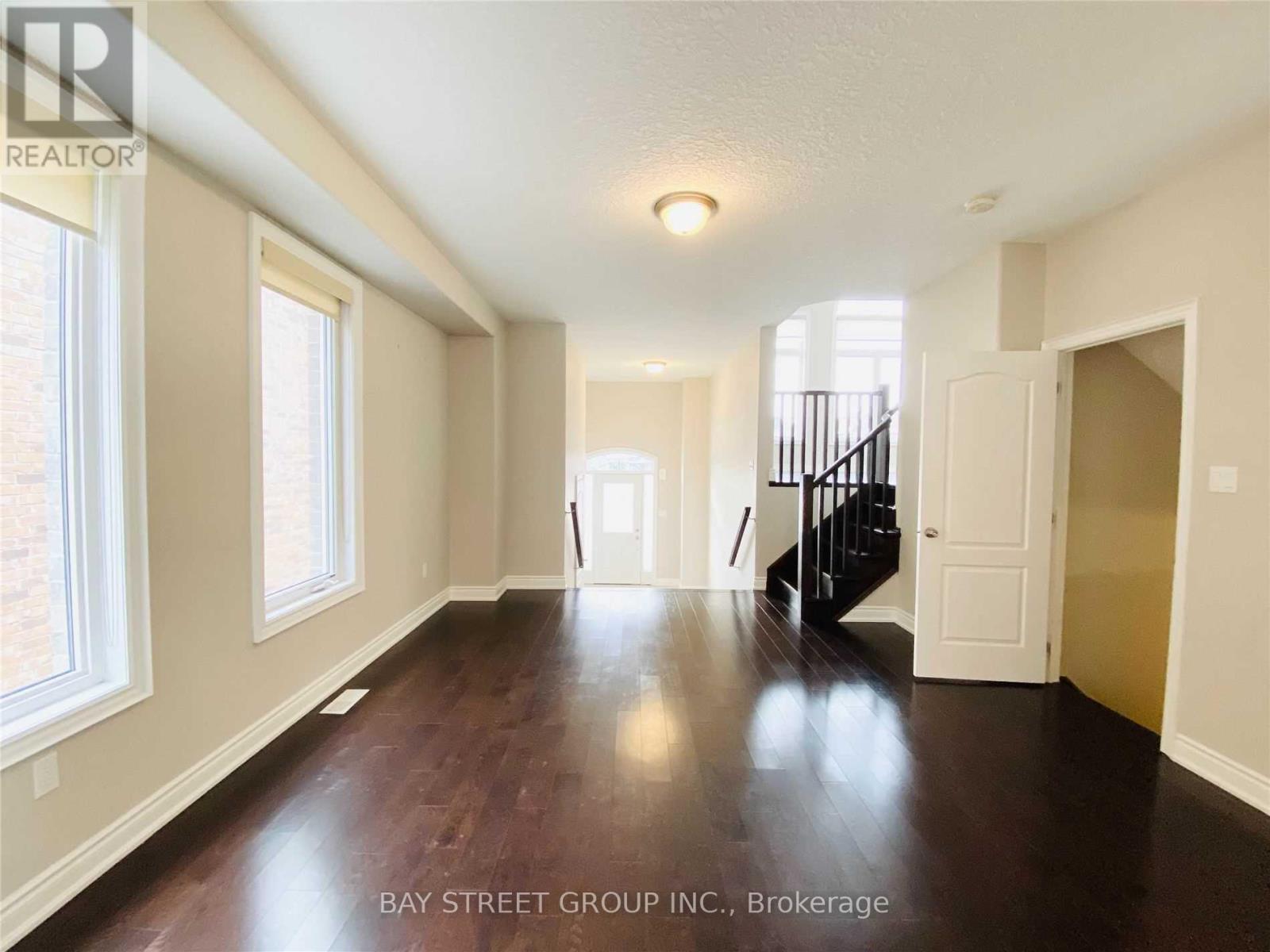 142 Jewel House Lane, Barrie (Innis-Shore), Ontario  L4N 0T5 - Photo 3 - S12937154