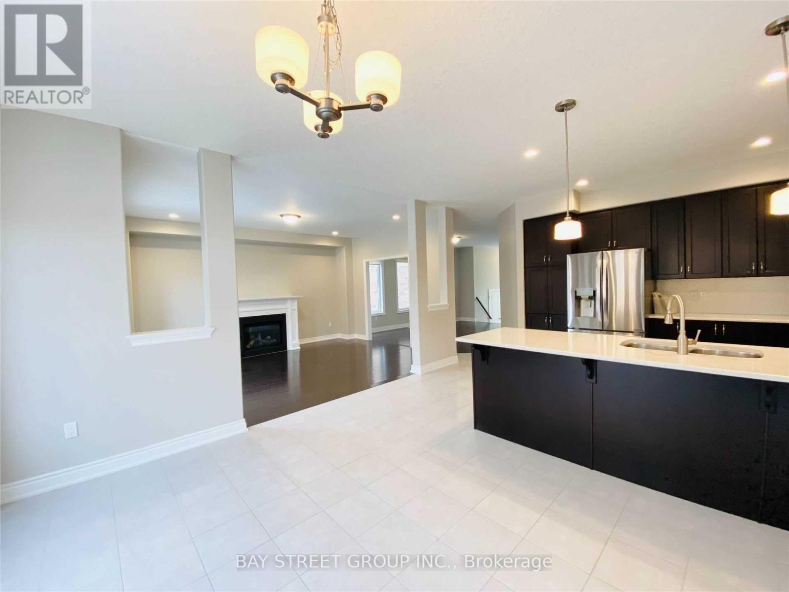 142 Jewel House Lane, Barrie (Innis-Shore), Ontario  L4N 0T5 - Photo 5 - S12937154