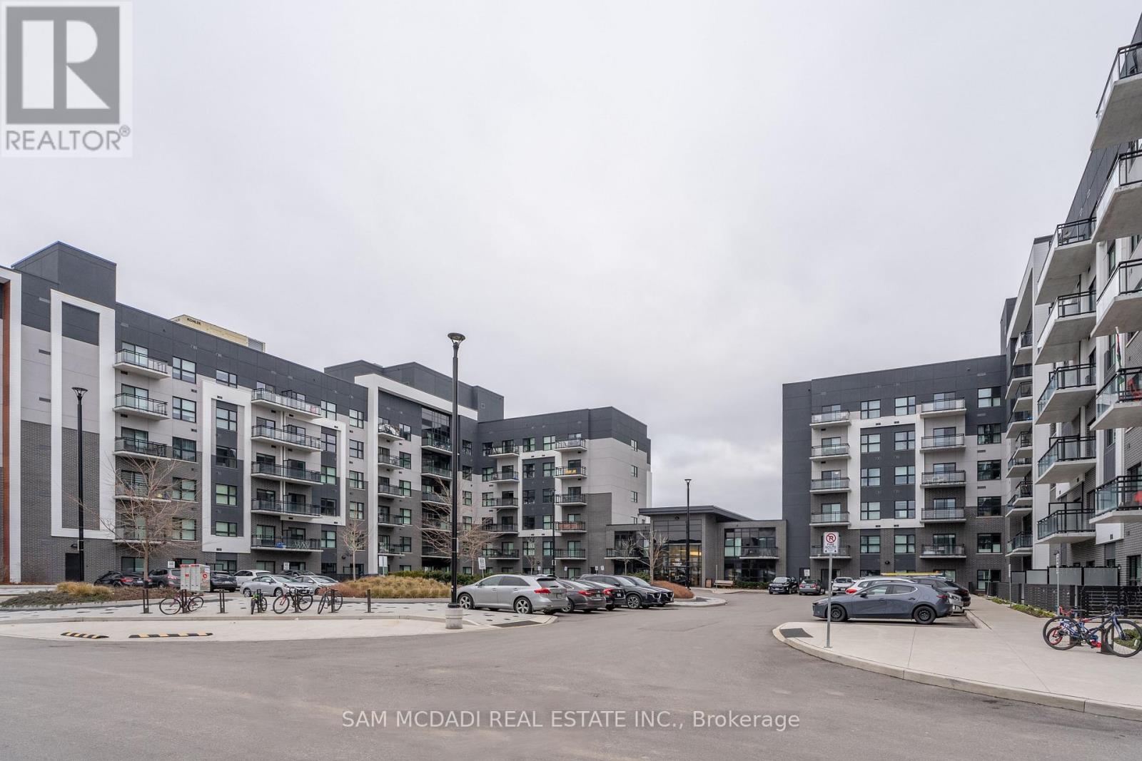 529 - 102 Grovewood Common, Oakville, Ontario  L6H 0X2 - Photo 21 - W12937086