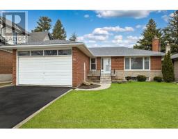 51 SMITHWOOD DRIVE, Toronto, Ontario
