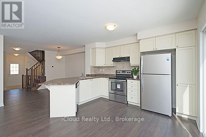 1646 Gainer Crescent, Milton, Ontario  L9T 8X9 - Photo 4 - W12937108