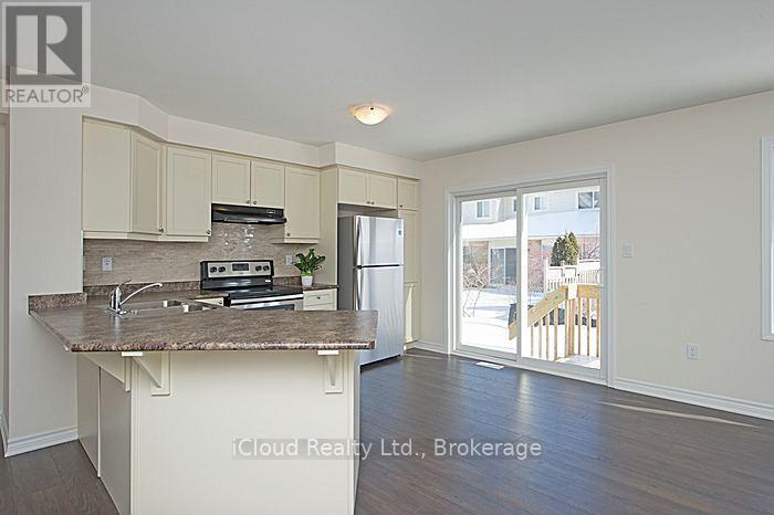 1646 Gainer Crescent, Milton, Ontario  L9T 8X9 - Photo 5 - W12937108