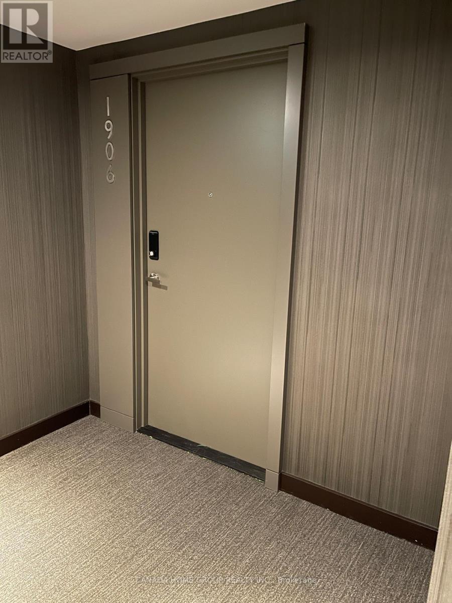 1906 - 448 Burnhamthorpe Road W, Mississauga (City Centre), Ontario  L5B 0R4 - Photo 13 - W12937134