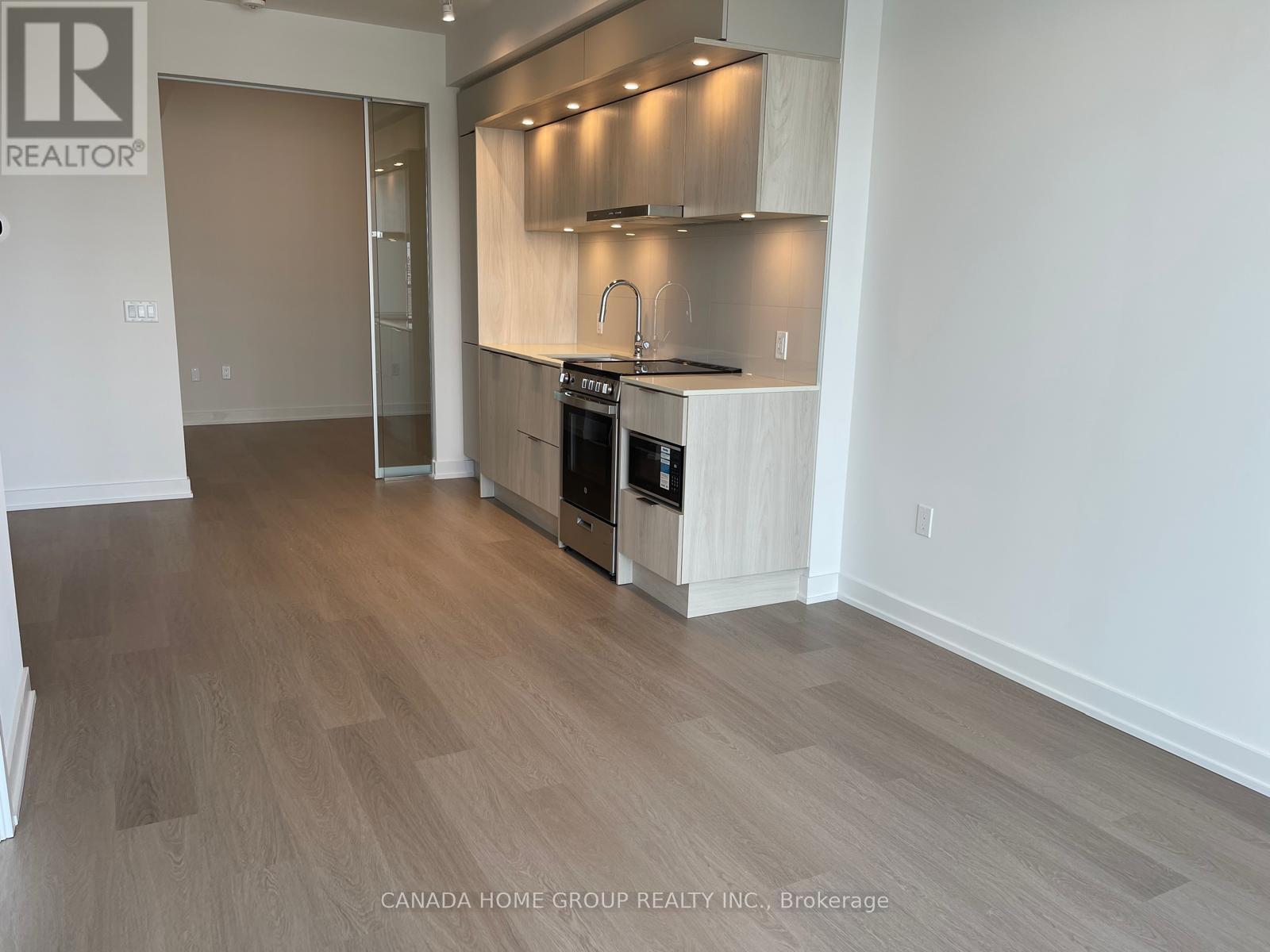 1906 - 448 Burnhamthorpe Road W, Mississauga (City Centre), Ontario  L5B 0R4 - Photo 18 - W12937134