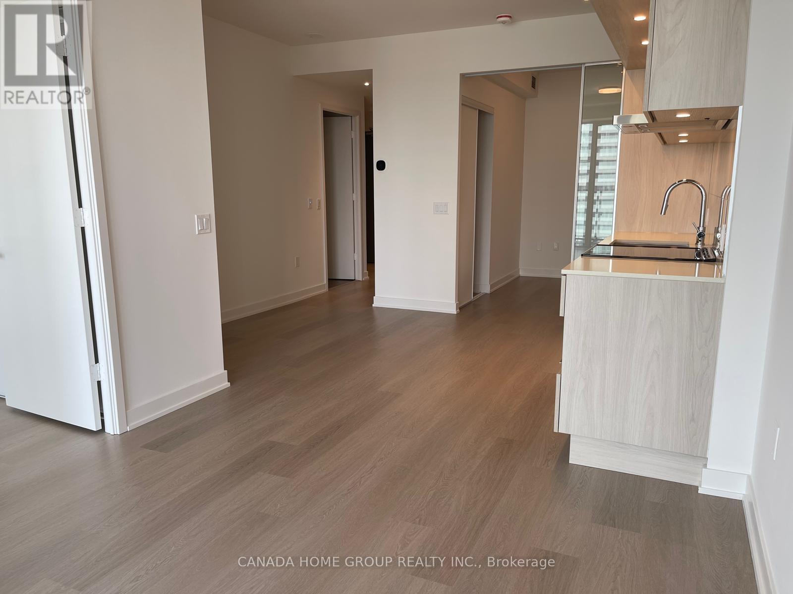 1906 - 448 Burnhamthorpe Road W, Mississauga (City Centre), Ontario  L5B 0R4 - Photo 5 - W12937134