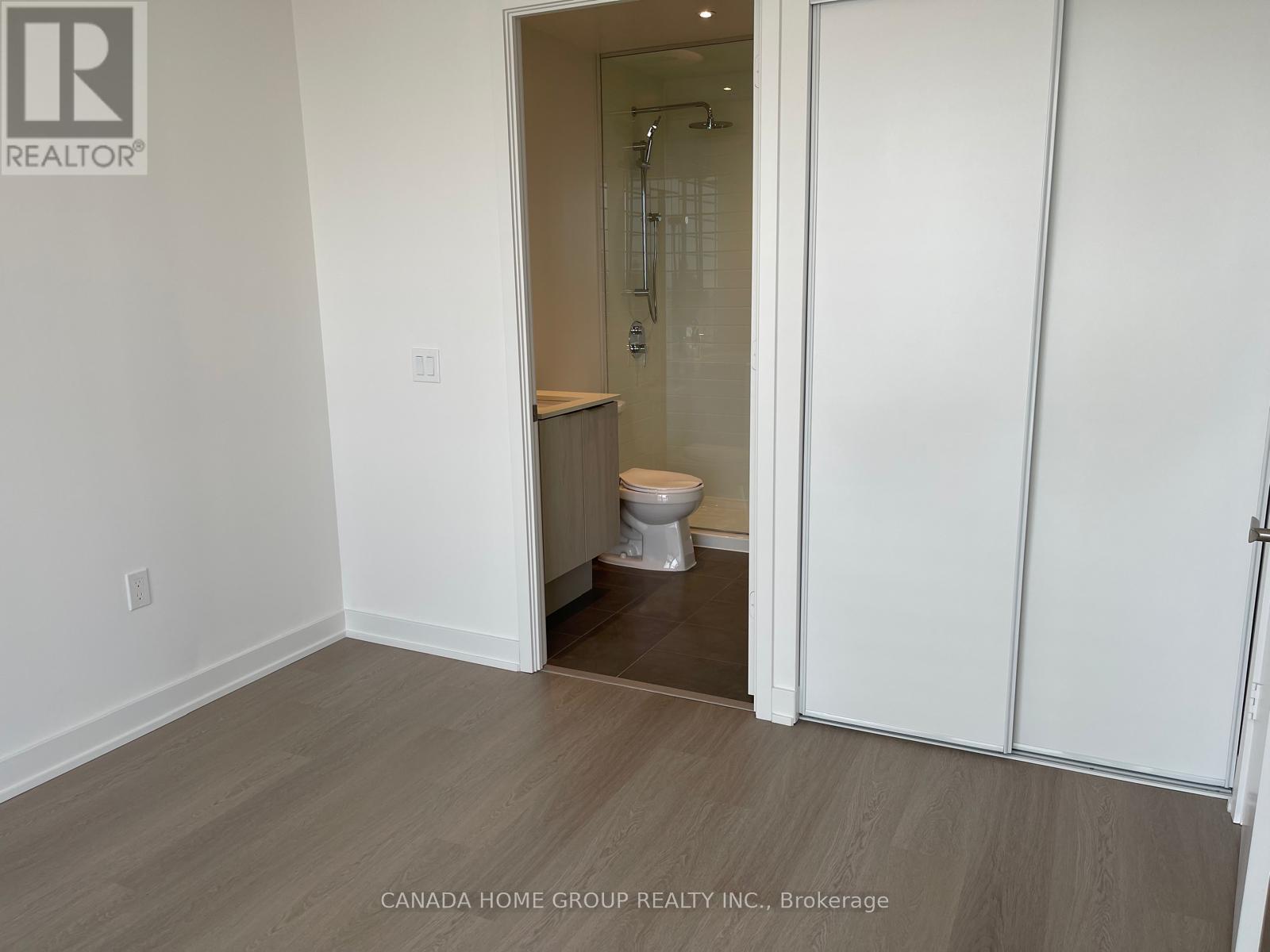 1906 - 448 Burnhamthorpe Road W, Mississauga (City Centre), Ontario  L5B 0R4 - Photo 8 - W12937134