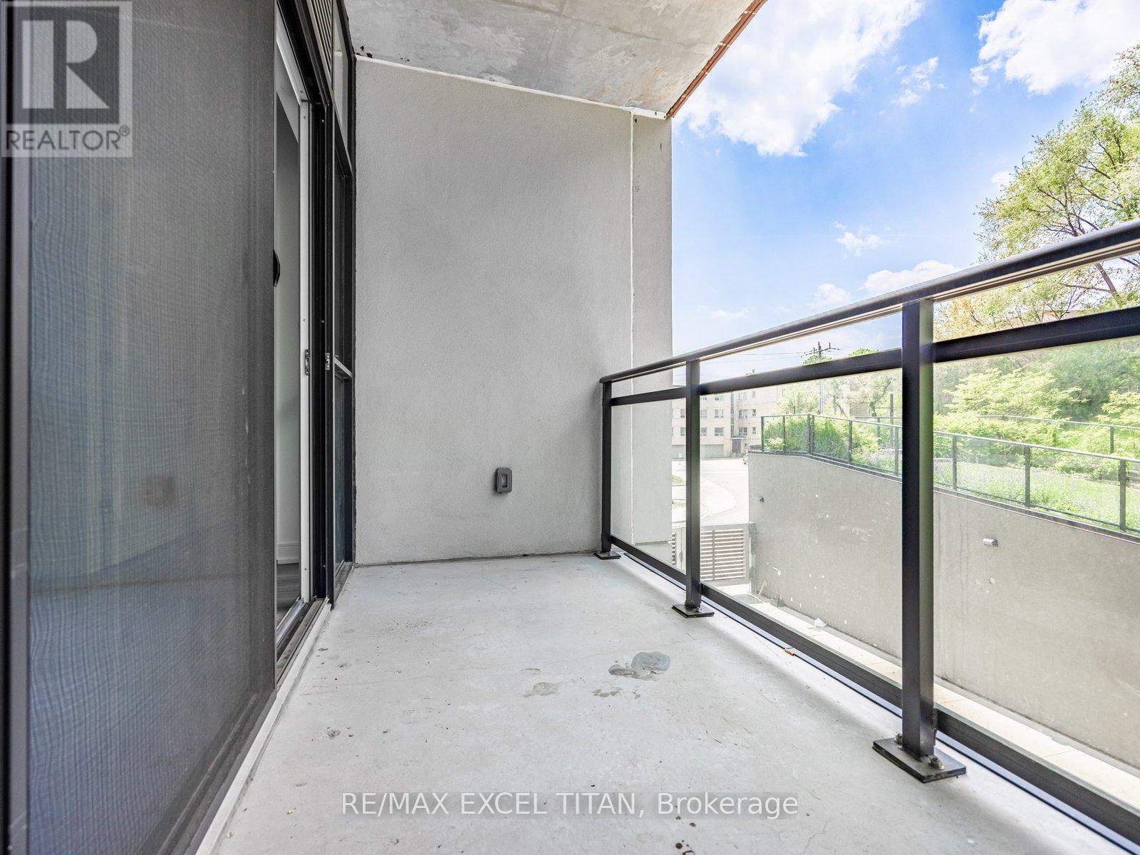 205 - 25 Neighbourhood Lane, Toronto (Stonegate-Queensway), Ontario  M8Y 0C4 - Photo 24 - W12937190