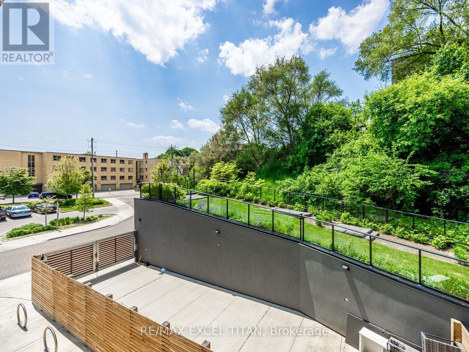 205 - 25 Neighbourhood Lane, Toronto (Stonegate-Queensway), Ontario  M8Y 0C4 - Photo 25 - W12937190