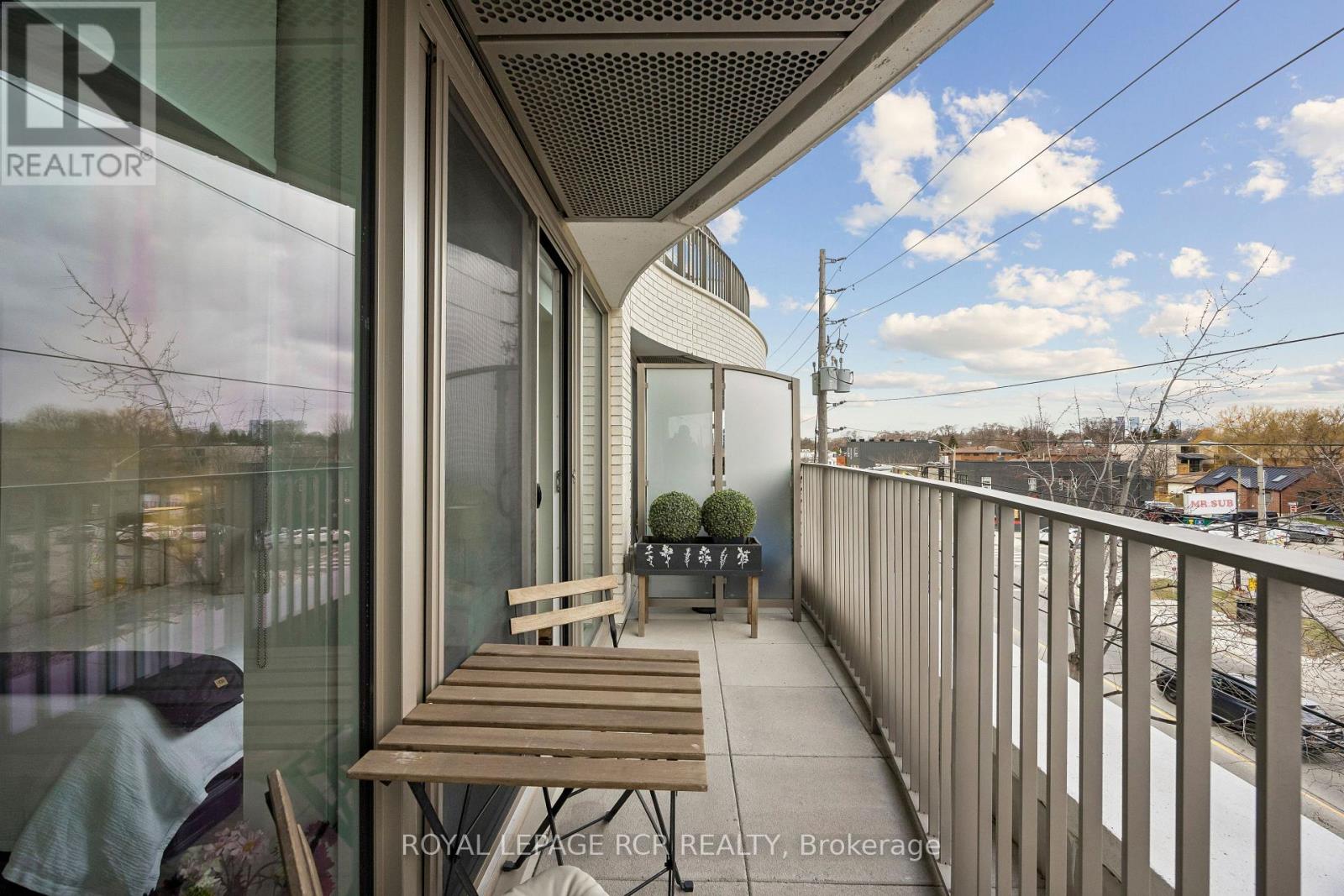 321 - 689 The Queensway, Toronto, Ontario M8Y 0C8 - Photo 14 - W12937228