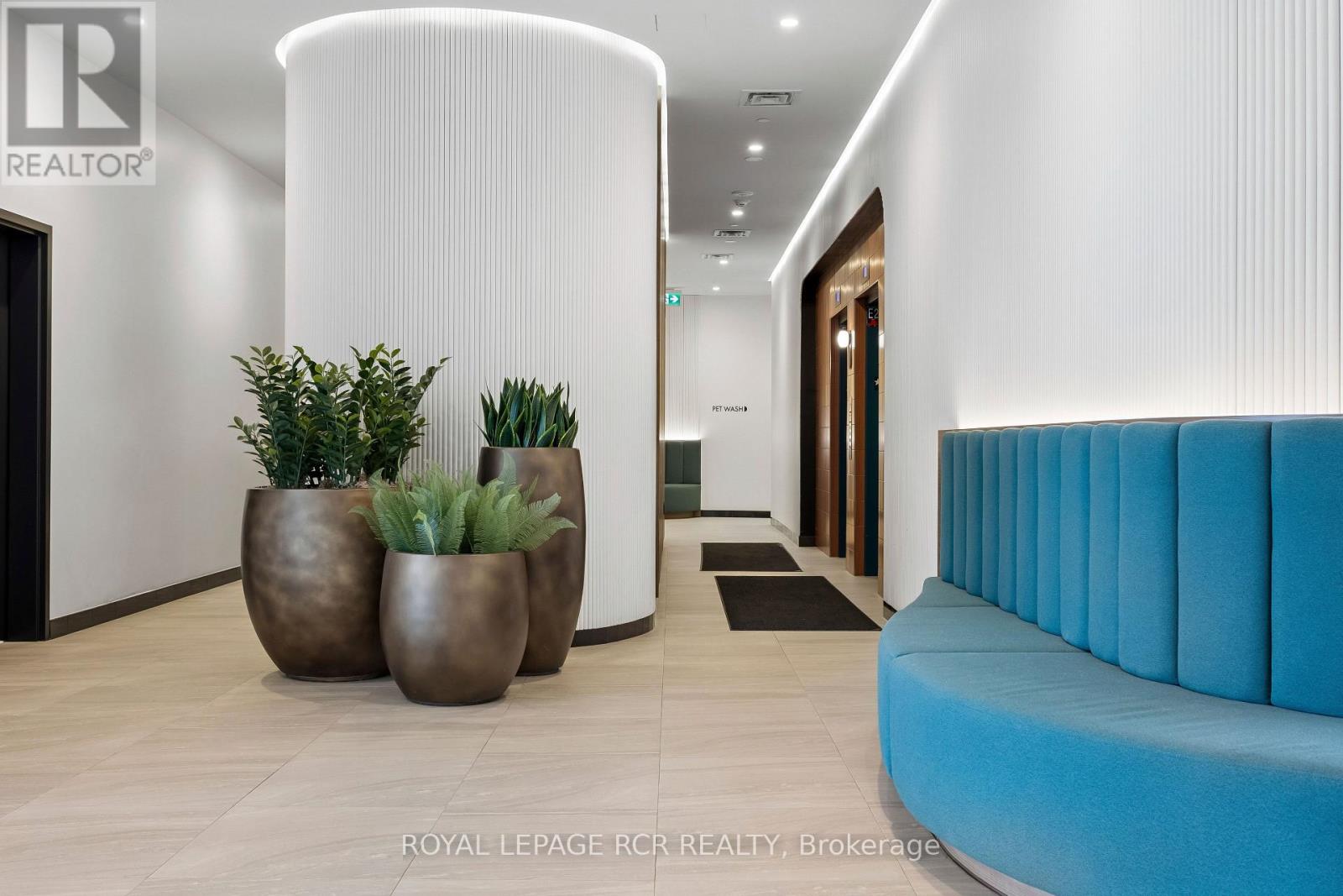 321 - 689 The Queensway, Toronto, Ontario M8Y 0C8 - Photo 16 - W12937228