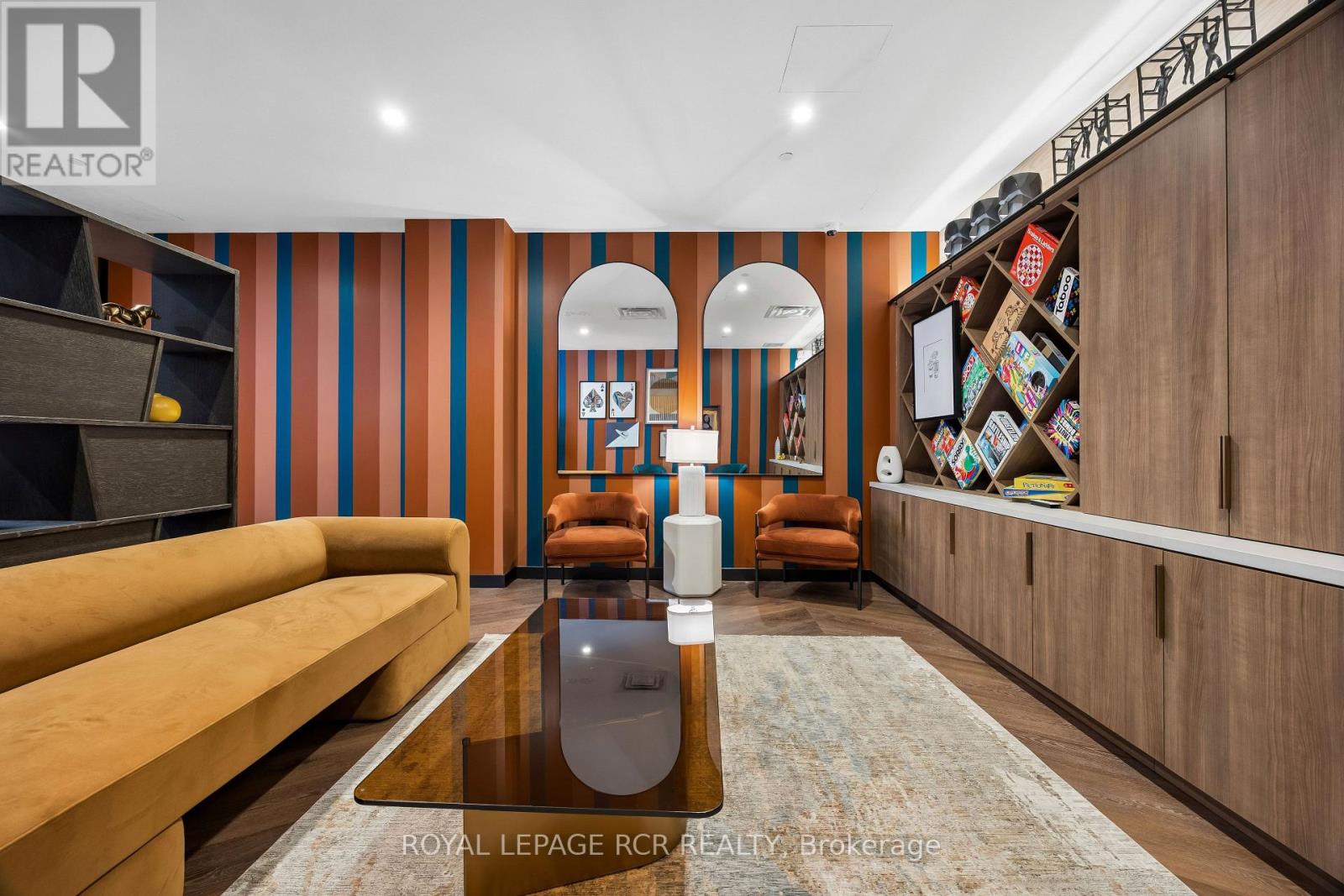 321 - 689 The Queensway, Toronto, Ontario M8Y 0C8 - Photo 19 - W12937228