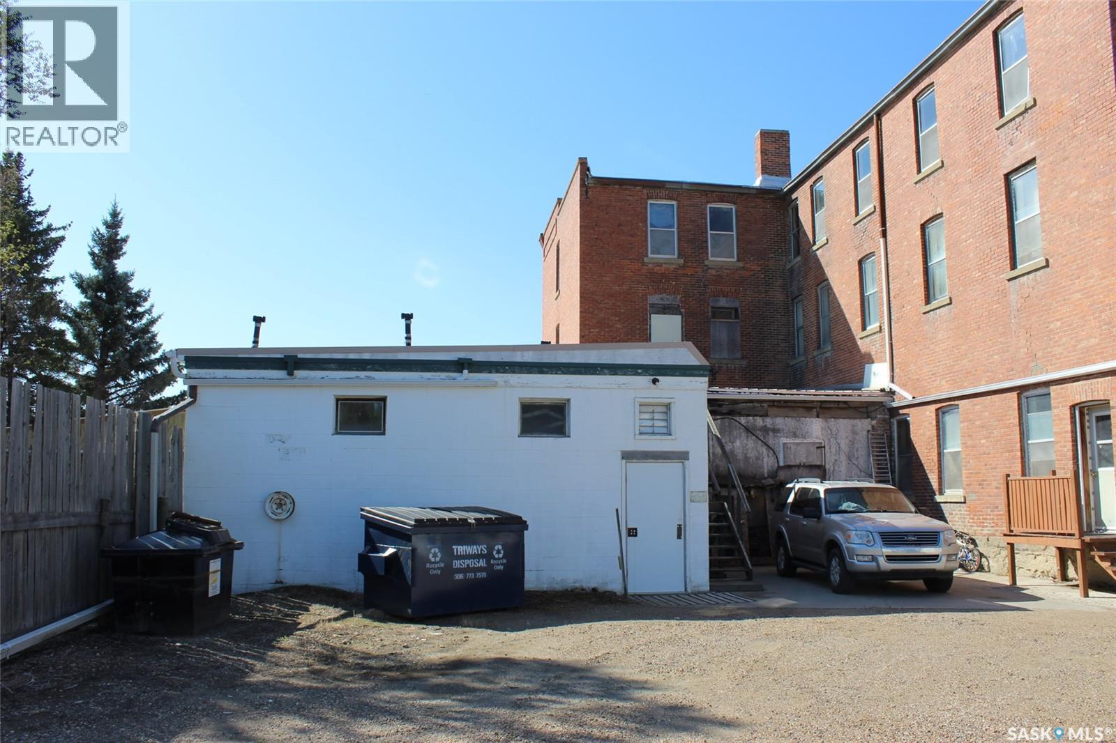 343 Redcoat Drive, Eastend, Saskatchewan  S0N 0T0 - Photo 24 - SK031645