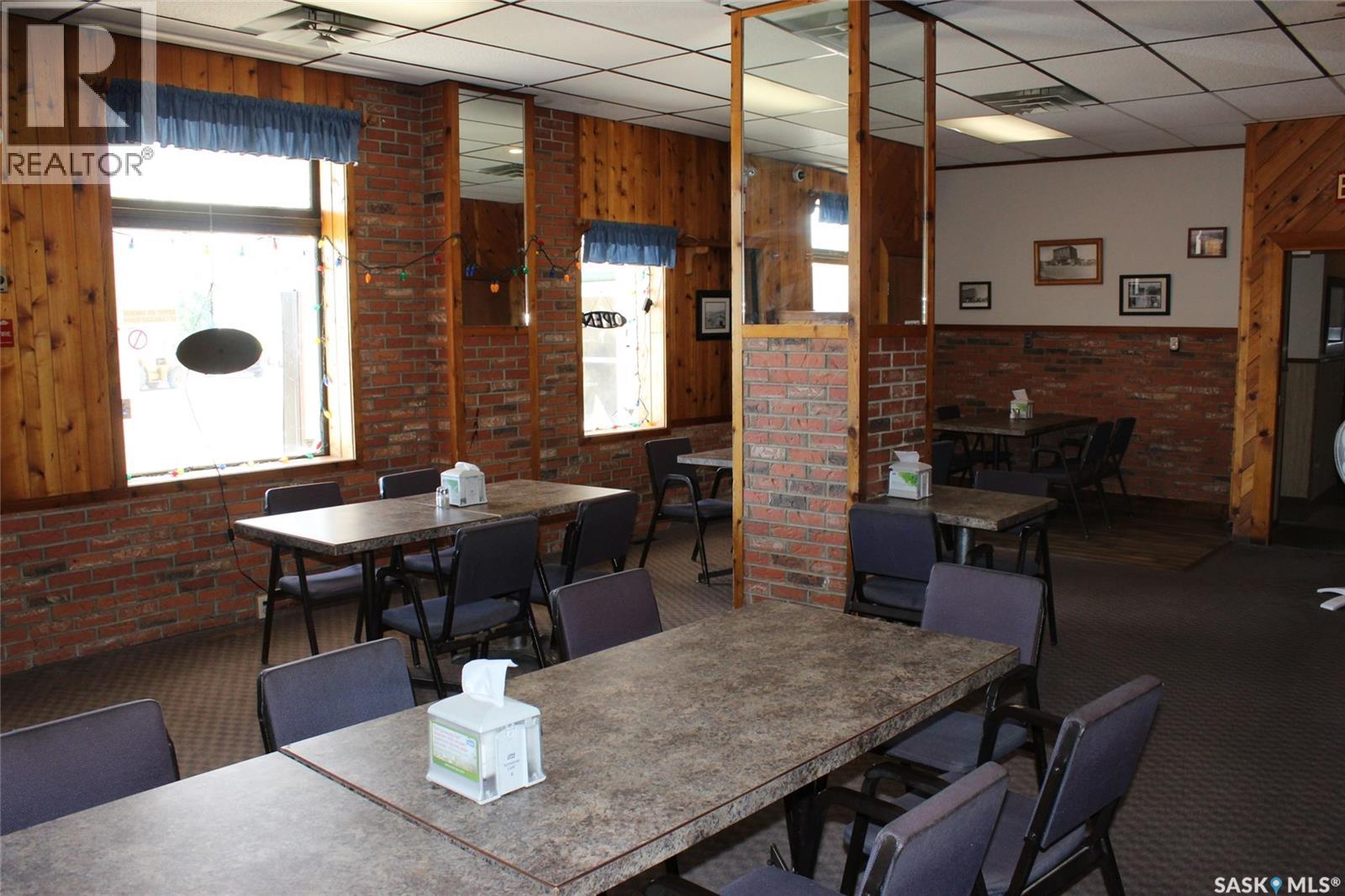 343 Redcoat Drive, Eastend, Saskatchewan  S0N 0T0 - Photo 7 - SK031645