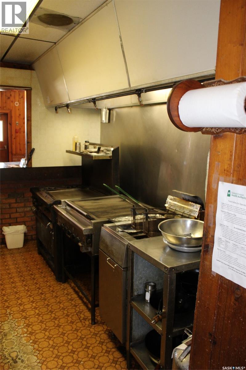 343 Redcoat Drive, Eastend, Saskatchewan  S0N 0T0 - Photo 9 - SK031645