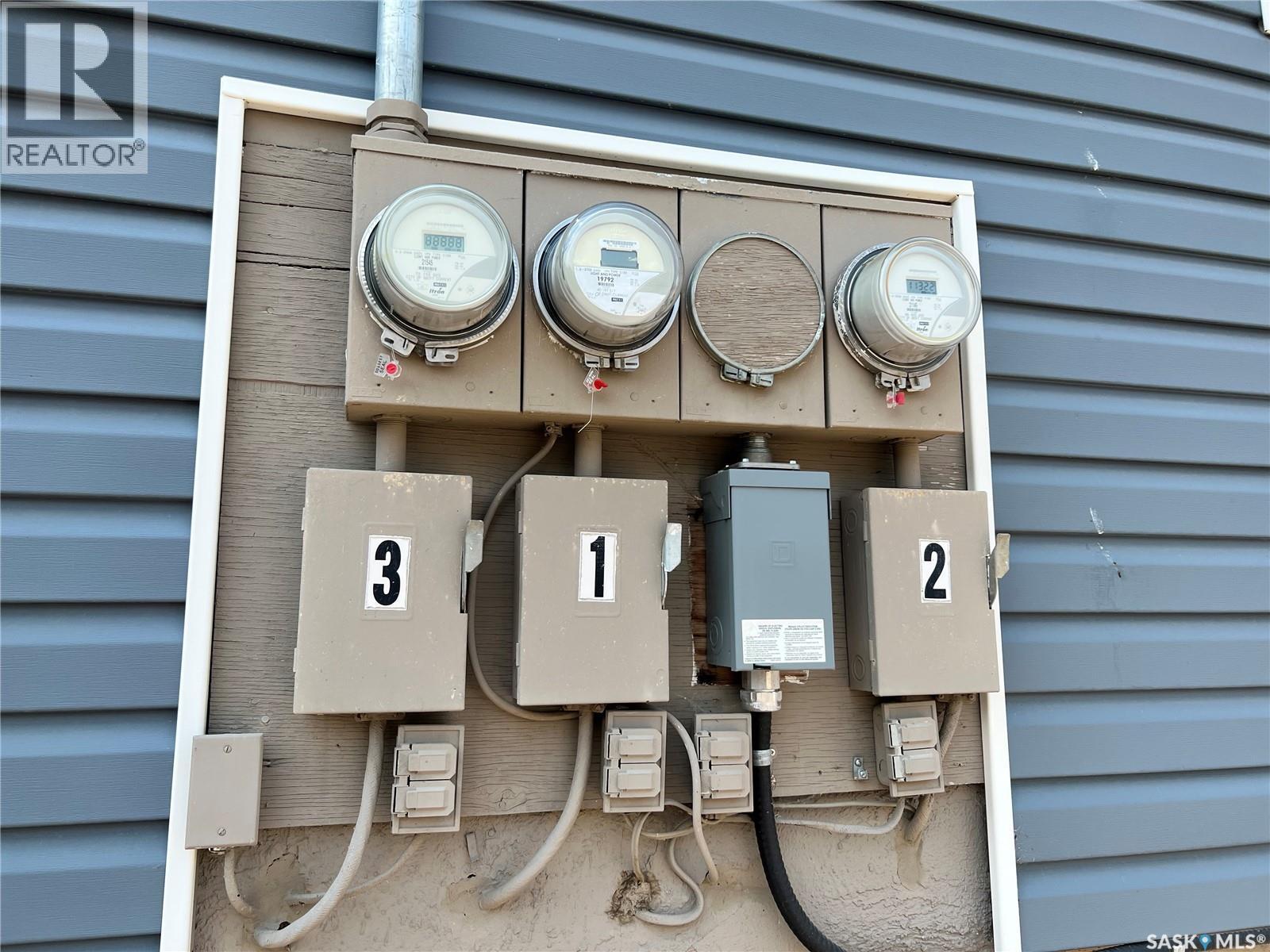 267 7th Avenue Nw, Swift Current, Saskatchewan  S9H 0Y9 - Photo 19 - SK031583