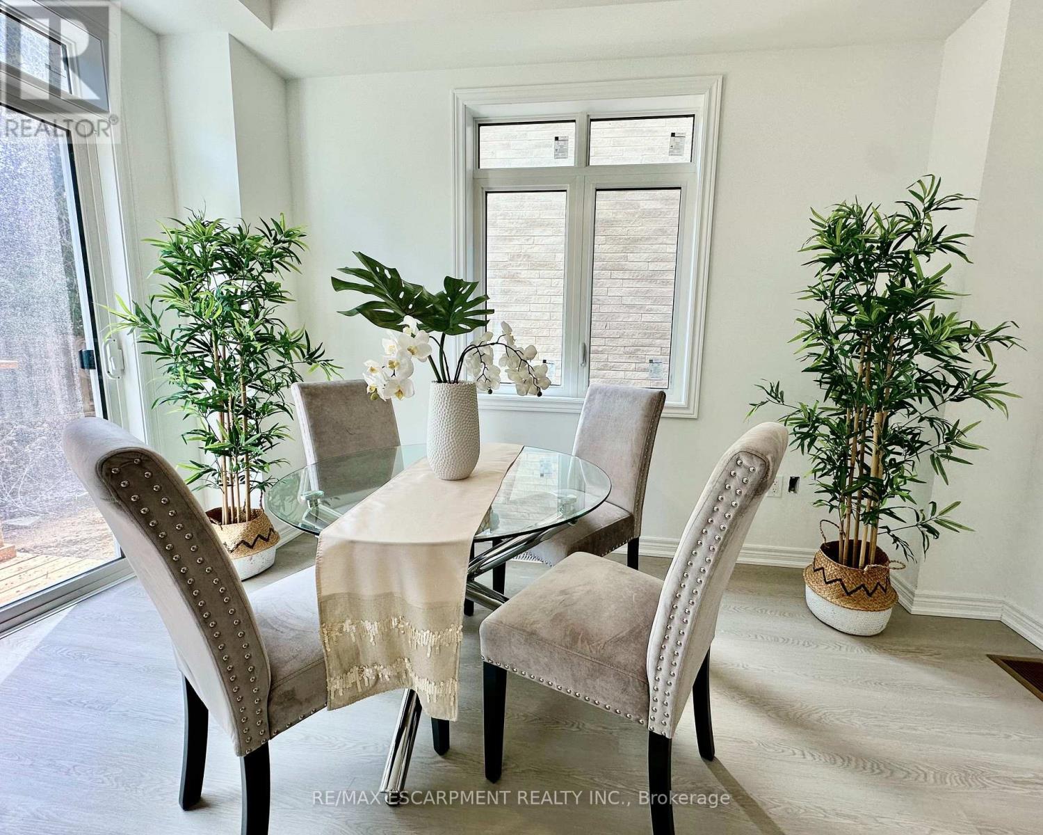 15 Davinci Boulevard, Hamilton, Ontario  L9B 1B7 - Photo 16 - X12937216