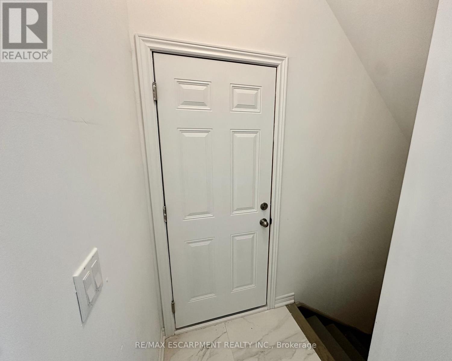 15 Davinci Boulevard, Hamilton, Ontario  L9B 1B7 - Photo 21 - X12937216